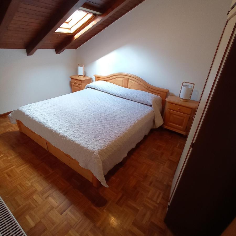 Appartamento La Mansarda di Sabina. Fiera Di Primiero Esterno foto