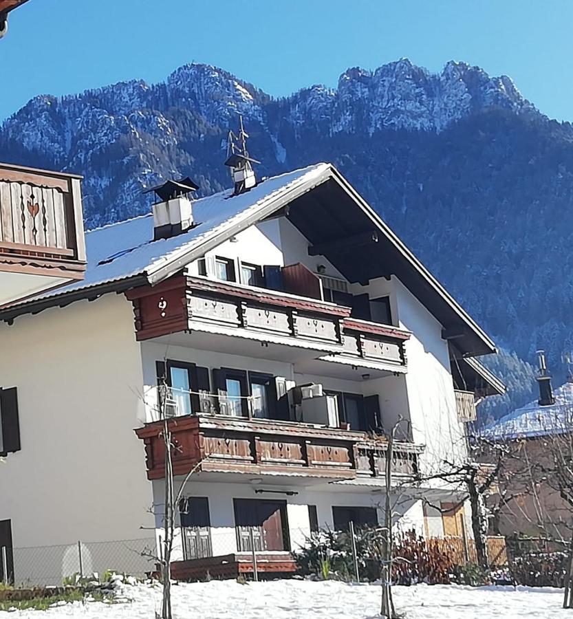 Appartamento La Mansarda di Sabina. Fiera Di Primiero Esterno foto